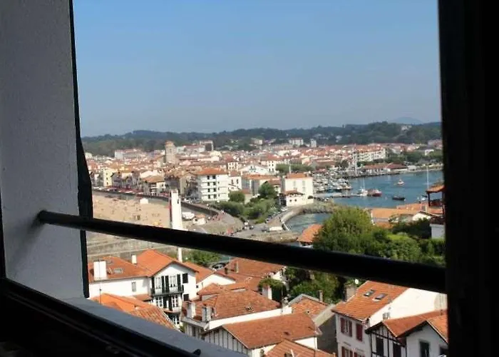 Agur Deneri Hotel Ciboure